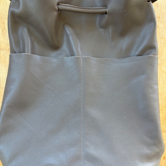 ARE Studio -Lade backpack in Tobacco - Picture 3 of 6